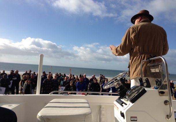 Move to overturn marine park plans